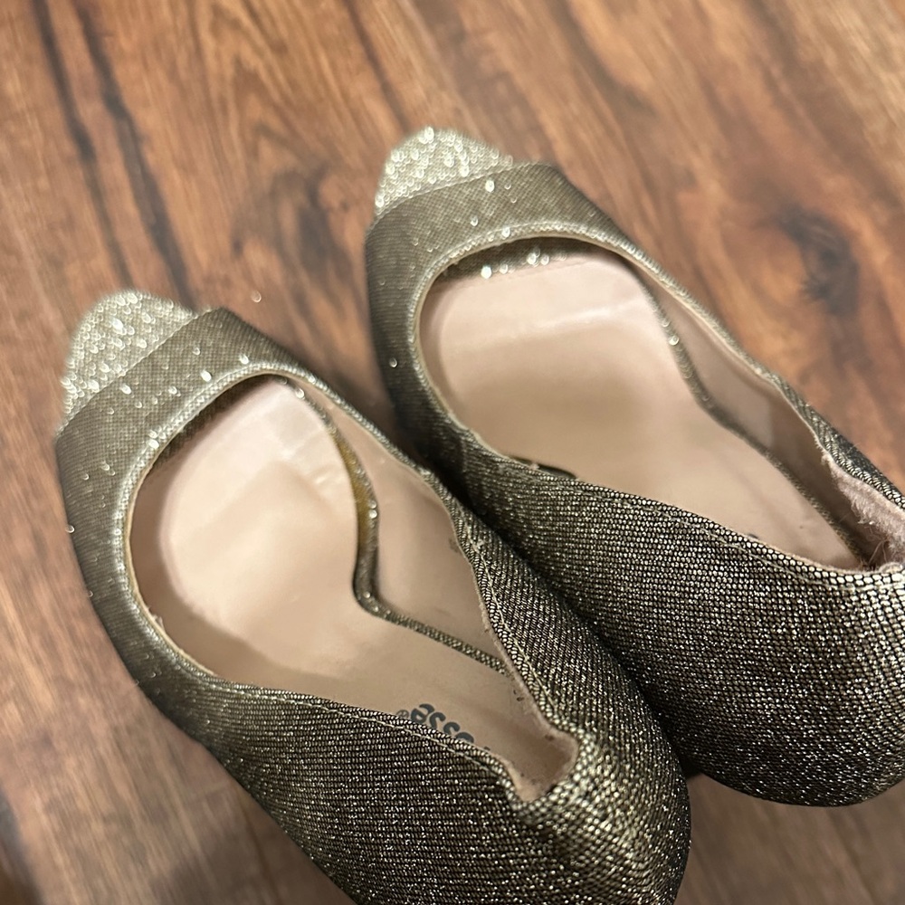 Charlotte Russe Gold Glitter Peep Toe Stiletto Heels - Picture 7 of 7